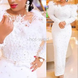 2022 White Sexy Luxury Prom Dresses Arabic Off Shoulder Long Sleeves with Feather Crystal Pearls Formal Party Dress Evening Gowns Sheat 285z