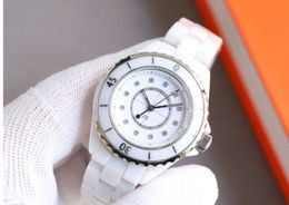 CC Ladies Luxo Designer de moissanita automática RESPOSTA CLASSIC BUMNERS CASUAL Montre de Luxe Diamond Womenwatch Grand Thin Size 38mm 33mm Watch Mechanical Watch