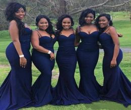 2020 Sexy Navy Blue Bridesmaid Dresses for Wedding Guest Party Cheap Straps with Sweetheart Neck Plus Size African Black Girls Pro2898930