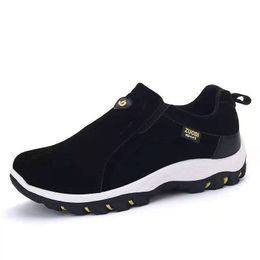 Designer di lusso di grandi dimensioni Sneakers scarpe da corsa traspirabile da uomo comodo comodo cesti