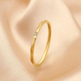 Wedding Rings 1mm thin stackable stainless steel single CZ V-face finger joint Midi ring suitable for girls size 5-10 Q240511
