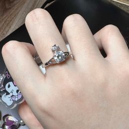 Designer Westwoods Saturn Zircon Ring for Women Simple and Fashionable Small Four Claw Planet with Diamond Straight Nail L3GA