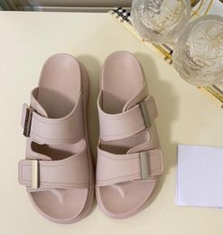 2022 Designer Luxury Black Rubber Sandals Hybrid Slippers Round Toe Silhouette Oversized Hybrid Slide Silver Hardware Women Shoes7638821