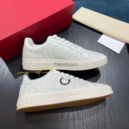 Feragamos Low Style Goes Color Sneakers Sneakers di alta classe Scarpe di alta classe Aiuta a Desugger TUTTI gli uomini Scarpe per scarpe per il tempo libero Up Luxury Size38-45 Brand 5.14 02