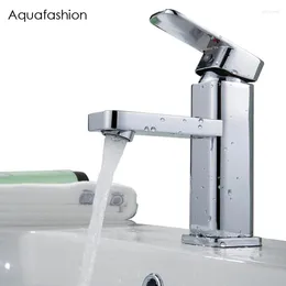 Bathroom Sink Faucets Polished Chrome Basin Faucet Brass Washbasin Single Handle Water Tap