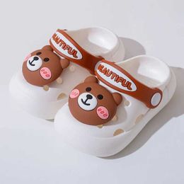 Slipper Summer Kids Slippers Sandals Hole Shoes Cute Personality Three-Dimensional Bears Soft Soles Comfortable Boys Girls Slippers Y2405141W7A