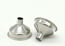 365 x 24mm 304 Stainless Steel Mini Funnel For Liquor Alcohol Hip Whiskey Flasks Essential Oil Perfume Fill Transfer3012484