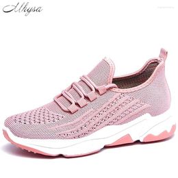 Fitness Shoes 2024 Autumn Women Casual Sneakers Trainers Fashion Lace-Up Breathable Mesh Walking Tenis Feminio