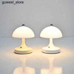 Luci notturne moderne funghi minimalisti a tre colori decorazione da tavolo da tavolo da comodino creativo e luce notturna S240513