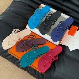 NEWEST HIGH QUALITY Summer Beach flats Woman chain Slippers Jelly Shoes Designers Sandals Flip Flops Valentine Slippers Slides Female Slip on Flat Heels Home shoe