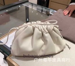 Botteg Venet high end designer tote bags for womens spring summer new leather soft cloud bag fashion fold simple dumpling womens messenger bag with 1:1 original logo