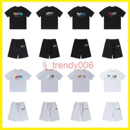 Mens designer T-Shirts Tracksuits Stock Trapstar T-shirt Embroidery Flocking Letter Trapstar luxury rainbow color Men Women sports suit short sleeved shorts set wo