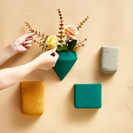 Vases Creative Wall-mounted Flower Pot Modern Decorative Living Room Home Indoor Decoration Nordic Colour Wall Hanging Plant Vase