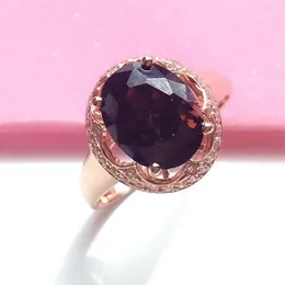 Wedding Rings Classic Charms Plated Rose Gold Inlaid Oval Dark Ruby For Women Jewelry Openwork Design