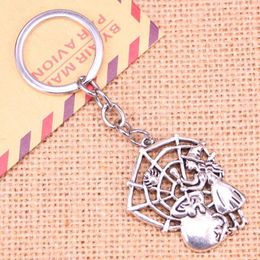 Keychains 20pcs Fashion Keychain 38 30 Mm Witch Refining Spider Pendants DIY Men Jewellery Car Key Chain Souvenir For Gift