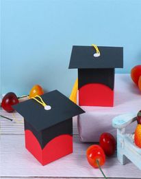 50pcs 2020 New Graduation Party Gift Boxes Trencher Cap Candy Box Cap Paper Candy Container School Party Gift Packing A359631230