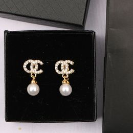Plated 925 Silver Luxury Brand Designers Letters Stud Geometric Famous Women Round Crystal Rhinestone Earring Wedding perty Jewerlry Diamond Pearl tassels 8027