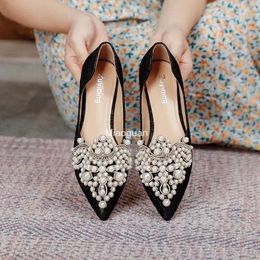 Casual Shoes Women's 2024 Designer Beads Wedding Lace Embroider Flat Woman Ballerina Pointed Toe Pearl Loafers Sneakers Plus Size 42 43