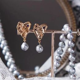 Naturligt sötvatten Pearl Love Heart Ear Studs High Fashion Jewelry Earring for Women