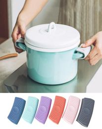 2 PiecesPair Silicone Oven Mitts Gloves Heat Resistant Heat Insulation Cooking Pot Holder Microwave Baking Retriever Kitchen Tool7899369