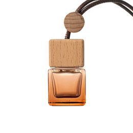 8ml Luxury Square Shape Brown Hanging Car Diffuser Bottles Car Perfume Bottle With Wooden Cap