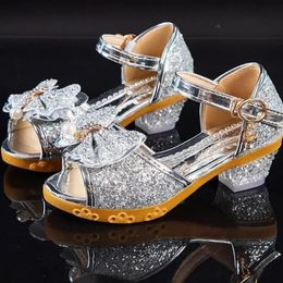 Girls Sandals Summer Childrens Princess Shoes Little Girls High-heeled Bow-knot Crystal Sandals Party Dress Wedding 240513