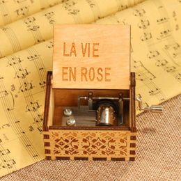 Decorative Figurines La Vie In Rose Musical Theme Box Novel Antique Ornament Cute Hand Crank Clockwork Lightweight Gifts For Valentine's Day