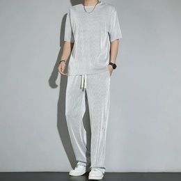 Top Pants Sets Kpop Short Quarter Sleeve Tracksuit Korean Style T Shirt Man Summer Sports Suits Aesthetic Cool Xl Mens Clothing 240514