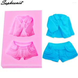 Baking Moulds Sophronia Baby Coat Suit Shorts 1pcs UV Resin Jewelry Silicone Mold Expoxy Making DIY Decorate Craft F1108