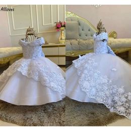 Puffy White Lace Beads Flower Girl Dresses Bow Off Shoulder Baby Kids Formal Birthday Party Gowns Princess Todder Long Train First Communion Wedding Dress 0514