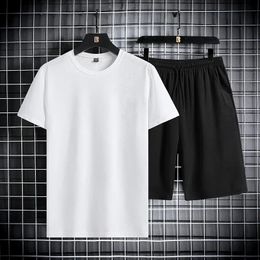 2024 Summer Solid color sports suit mens short sleeved T-shirt shorts fashion two-piece set 240513