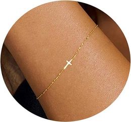 Foyjoey 18k Gold Perle Perlen Armband Frauen Verstellbare Edelstahl exquisit dünner Gold Box Kubaner Kettenarmband Brautjungfern Schmuck Geschenk für Mädchen