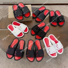 With Box Red Bottoms Heel Sandal Designer Italy Studded Slippers Man Studs Rivet Sandals Printed Slides Flat Shoes Summer Thick Sole Outdoor Laser Striped CLx6V# TI8U