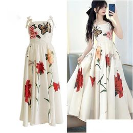 Grundlegende lässige Kleider Sommer Butterfly Stickerei Lady Runway Qualitätsgurt Baumwollwäsche Sundress Eine Linie Party elegant midi long el dhudm