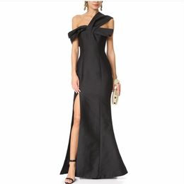 Vestidos elegantes de noite preta longa fora do ombro com sereia de fenda A-Line Satin Pleated Watteau Train Zipper Vestidos de baile plinete para mulheres