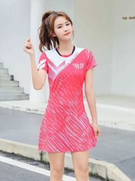 Active Dresses New Women Girls Sports Dress Ladies Tennis Dresses Badminton Clothes Running Quick Drying Breathable outdoor Fashion Sportswear Y240508