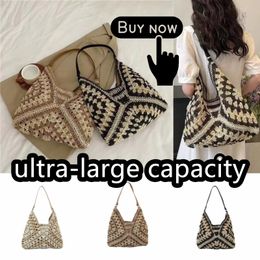 2024 Luxury triangle handbags designer tote bag women Straw weave Beige top handle beach bag shopper weekender clutch bags mens fashion Crossbody bag