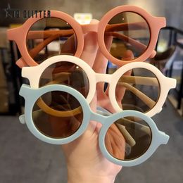 Cute kids Sunglasses parent child frosted glasses 1-8 year old baby decorative Sunglasses trendy kids Sunglasses 240514