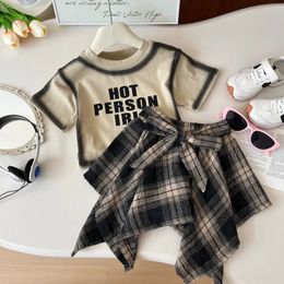 Girls Suits Summer Short Sleeve Letter T-shirtPlaid Skirt Korean Toddler Girl 2Pcs Little Girl Outfits Set Children Clothing 240513