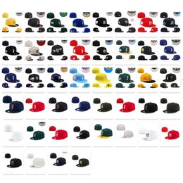 NEW Men's Designer Fashion Baseball Caps Fitted Sport Hat Wholesale Classic Flat Full Closed Football Hats Men's Fashion Summer Snapback Size 7- 8