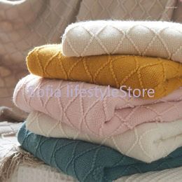 Blankets Nordic Knitted TV Bed End Decor Drop ShipShawl Sofa Blanket With Tassels Scarf Emulation Fleece Throw