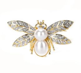 Varole Brooch For Women Bee shaped brooch with big Pearl Crystal Rhinestone unique 18K gold plated brooches8230536