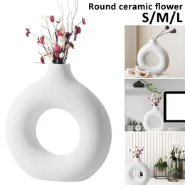 Vases Nordic Ceramic Donut Vase Circular Flower With Hollow Design Hand-made Dry Flowers Pot Modern Arts Decoration