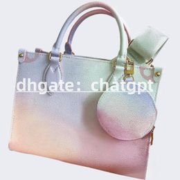 GO TOTES ON THE TOTES TOP高品質のデザイナーハンドバッグ女性レザーブラウンフラワークロスボディショルダーバッグファッションメンズウィークエンダートップハンドルクラッチショッパーDHGATEバッグ