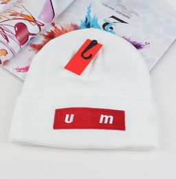 Fashion winter beanie men hat casual knitted sports cap black blue red Knit Bonnet hight quality ladies Warm caps5899699