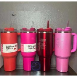 DHL 40Oz Quencher H2.0 Tumblers Winter Pink Parade Target Red Holiday Stainless Steel Valentines Day Cups With Silicone Handle Lid And Straw Travel Car Mugs 0104 19