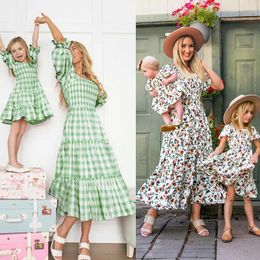 Family Matching Outfits Christmas Dress Mom and Daughter Matching Clothing Country Womens Dress Mom and Girl Dress 7 8 9 10 11 12 Years Casual Long Dress T240513