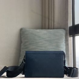 Men Stylish Casual Messenger Bags Design Luxury Trio Cross Body Shoulder Bag Color Block Handbag Wallet Mirror Quality Strap Box 22cm L450
