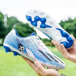 New Children's Football Shoes Training Shoes Large, Low Top, Youth and Youth Student Broken Nail Long Nail Football Shoes