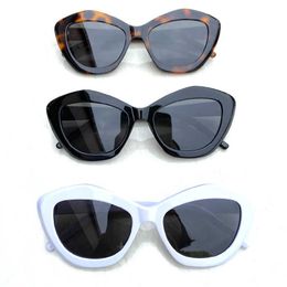 Selected Internet celebrity Saint sunglasses with same style womens high-end feeling irregular street photo glasses Saint68